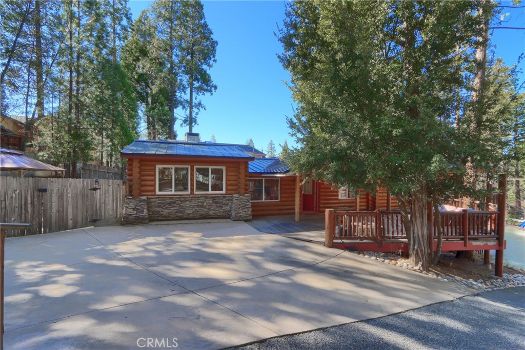 39667 W Idylwild Property Photo 4