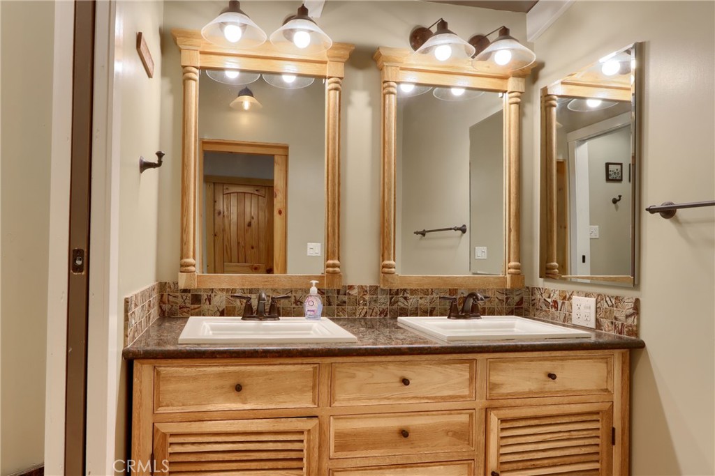 39667 W Idylwild Property Photo 26