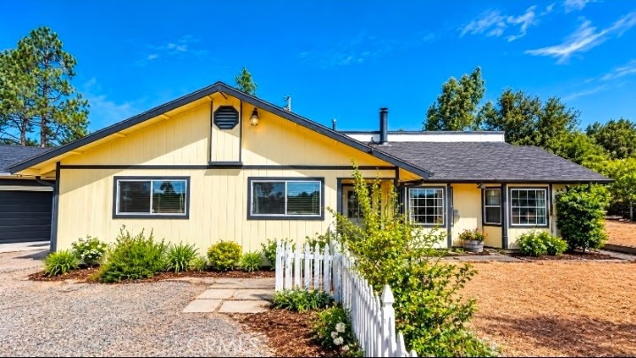 46535 Eastwood S Property Photo 2