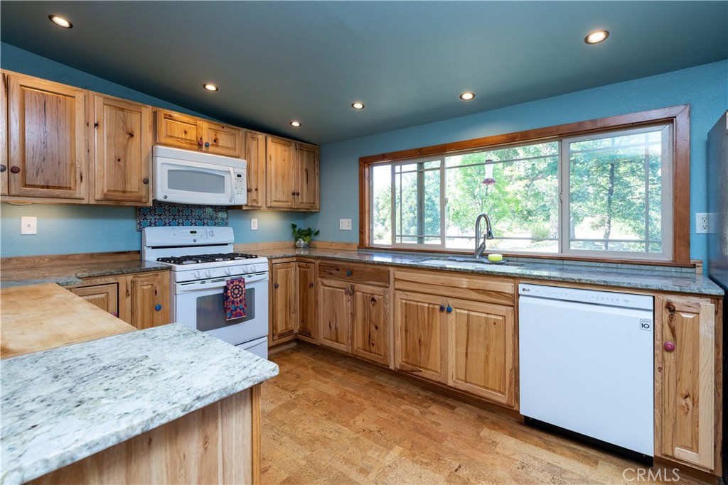 42655 Highway 49 Property Photo 13