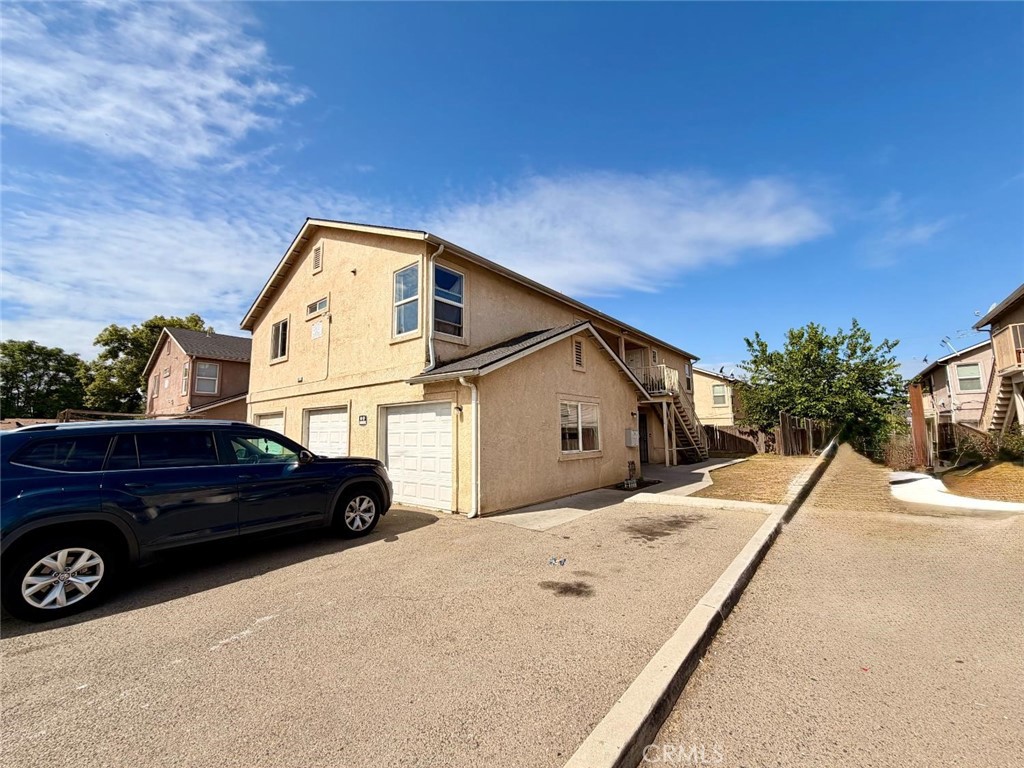 1361 N Archie Avenue Property Photo 3