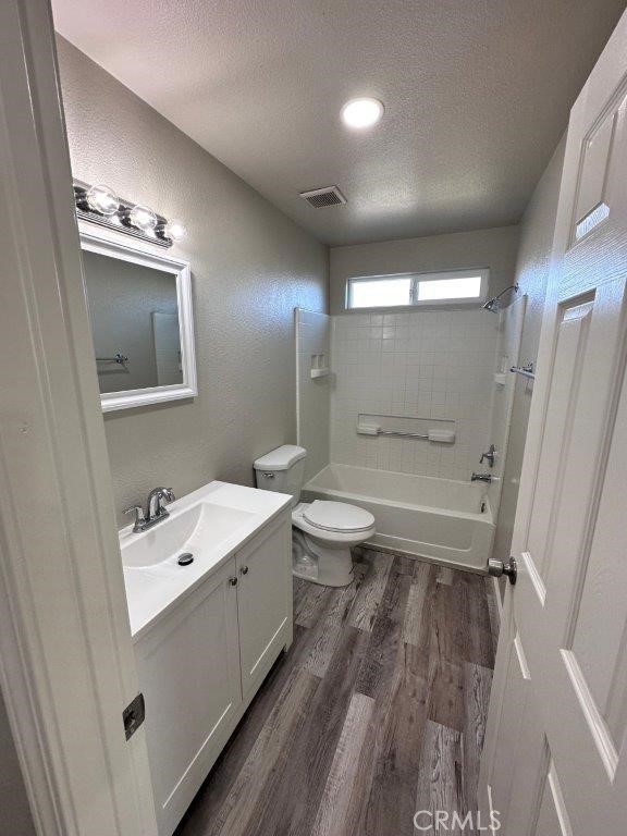 1361 N Archie Avenue Property Photo 6