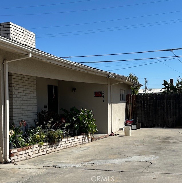 537 W University Property Photo 1