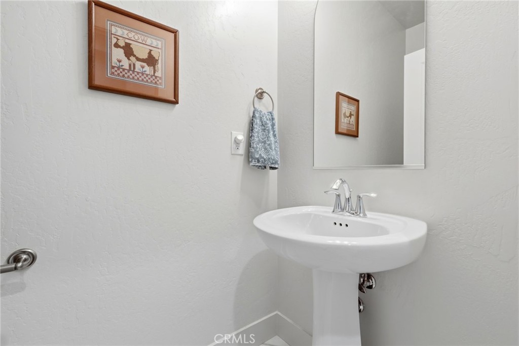 3345 W Florence Property Photo 12