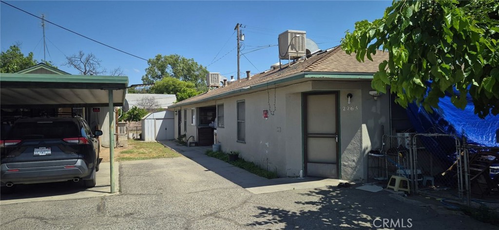 2263 E Thomas Property Photo 2