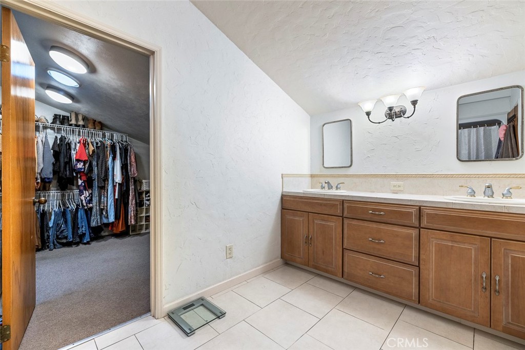 6638 N Marty Property Photo 25