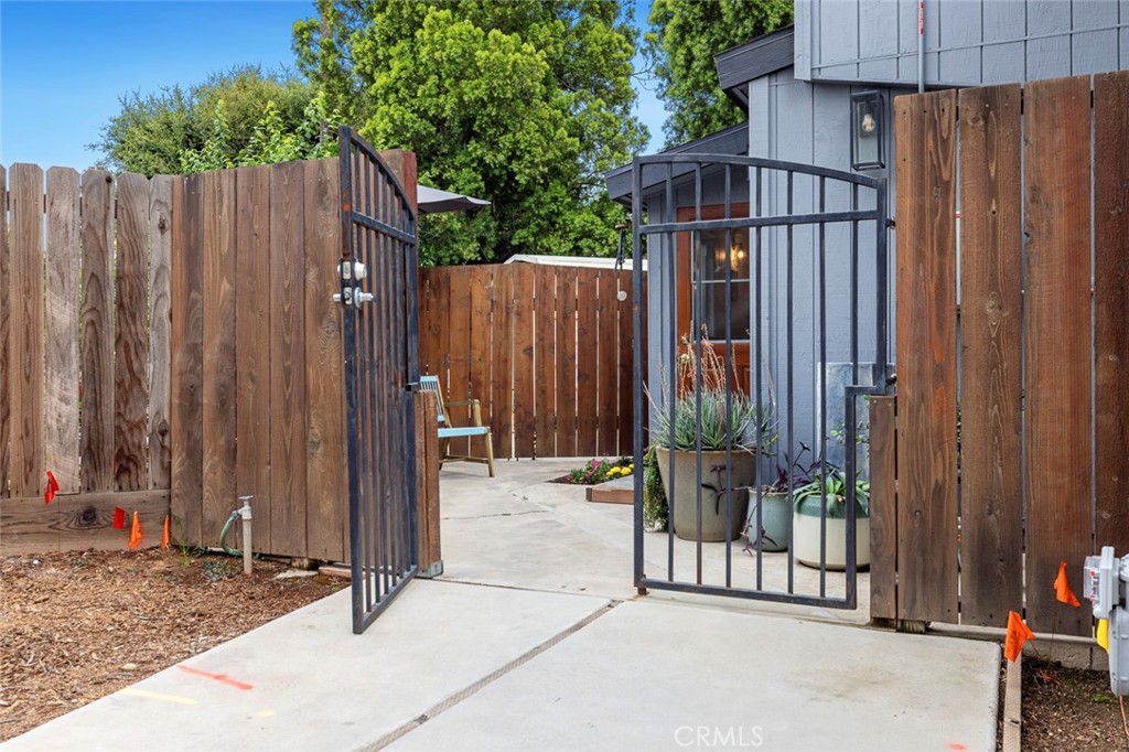 6638 N Marty Property Photo 27