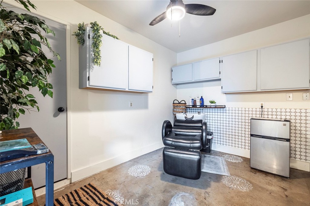 6638 N Marty Property Photo 32