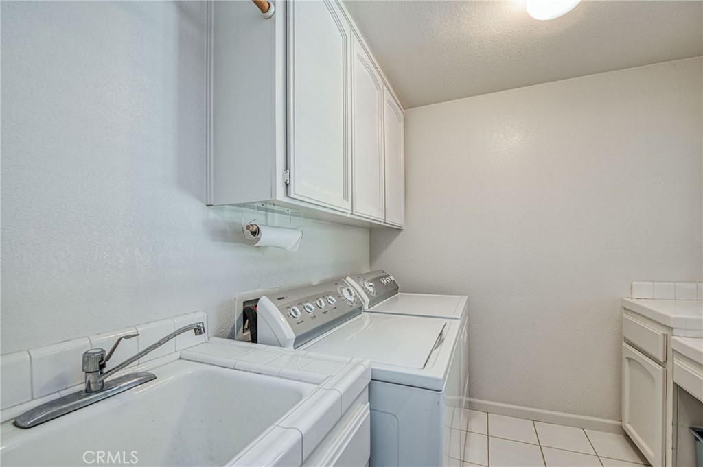 860 E Dartmouth Property Photo 26