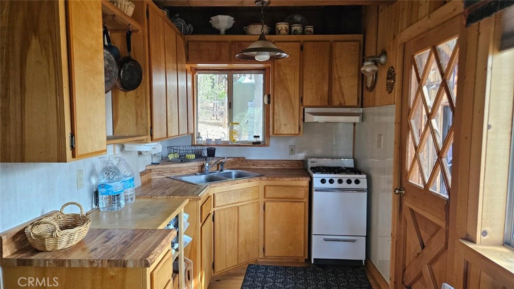 46336 Silvertip Property Photo 13