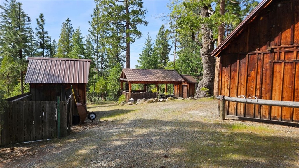46336 Silvertip Property Photo 25
