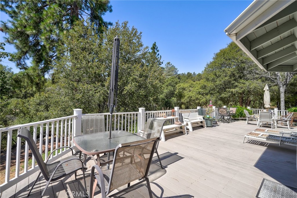 44550 Windsong Way Property Photo 10