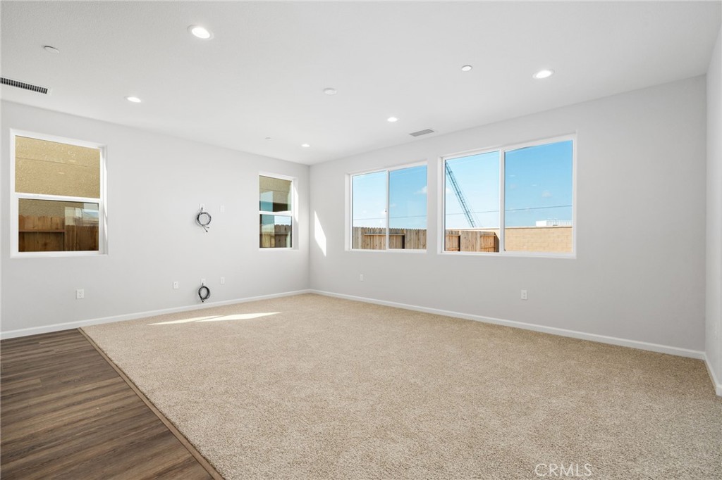 1266 Talus Way S Property Photo 13