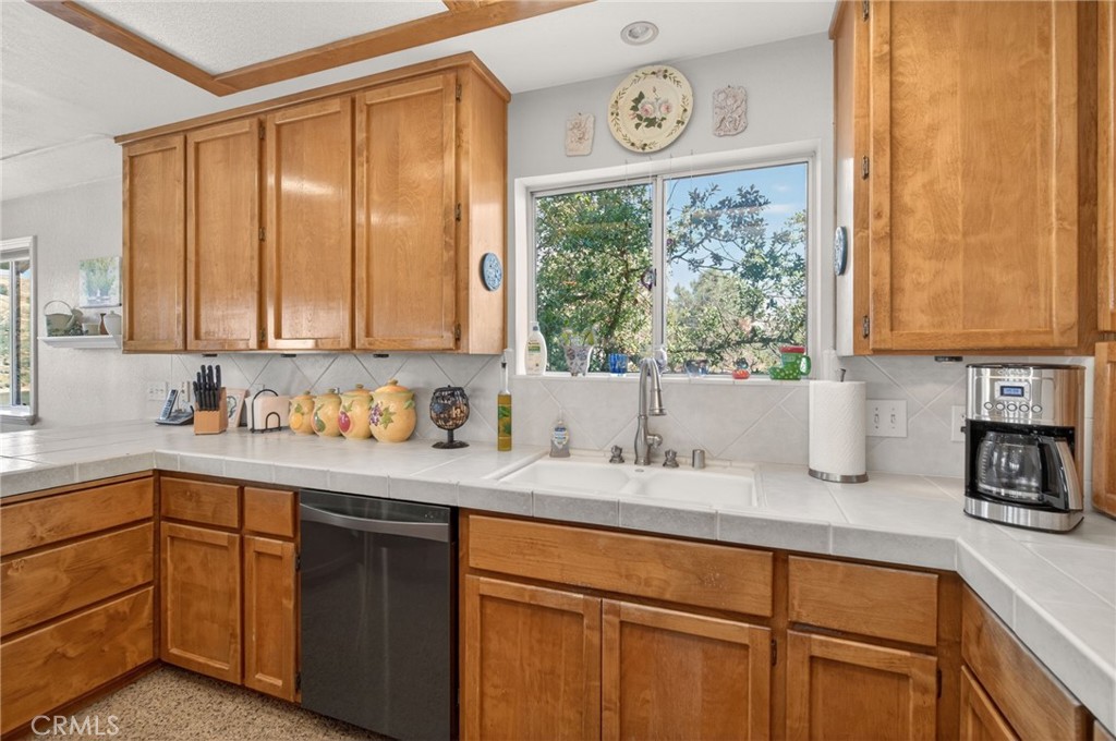28037 Sky Harbour Property Photo 19