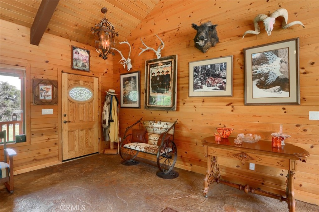 32028 Cattle Way Property Photo 10