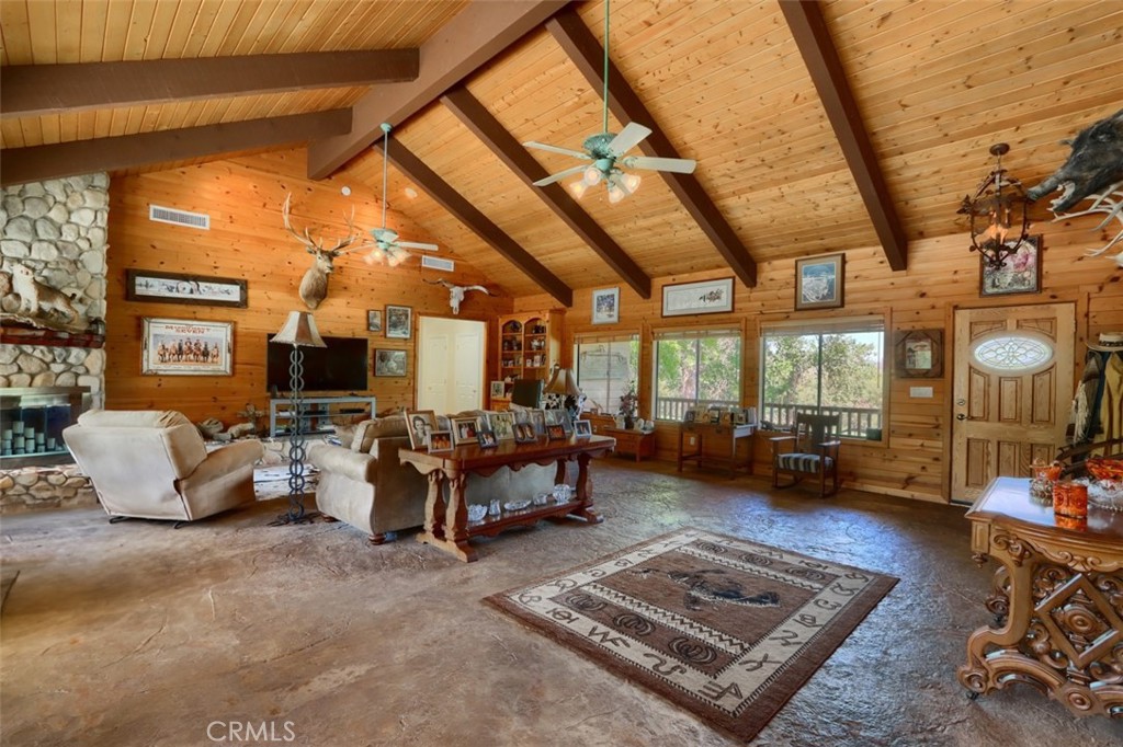 32028 Cattle Way Property Photo 11