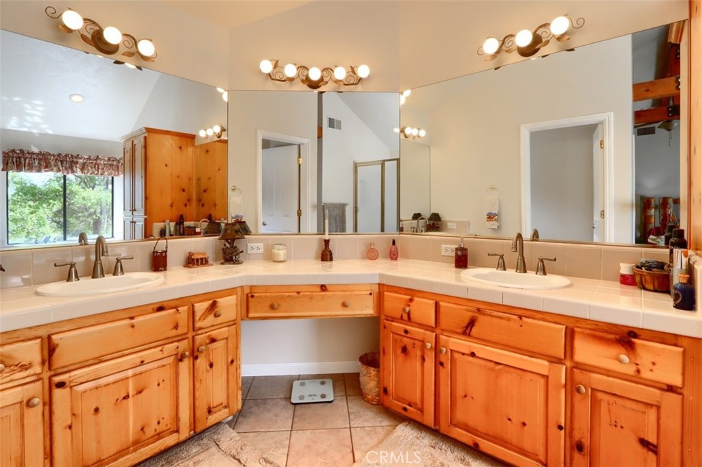 32028 Cattle Way Property Photo 38