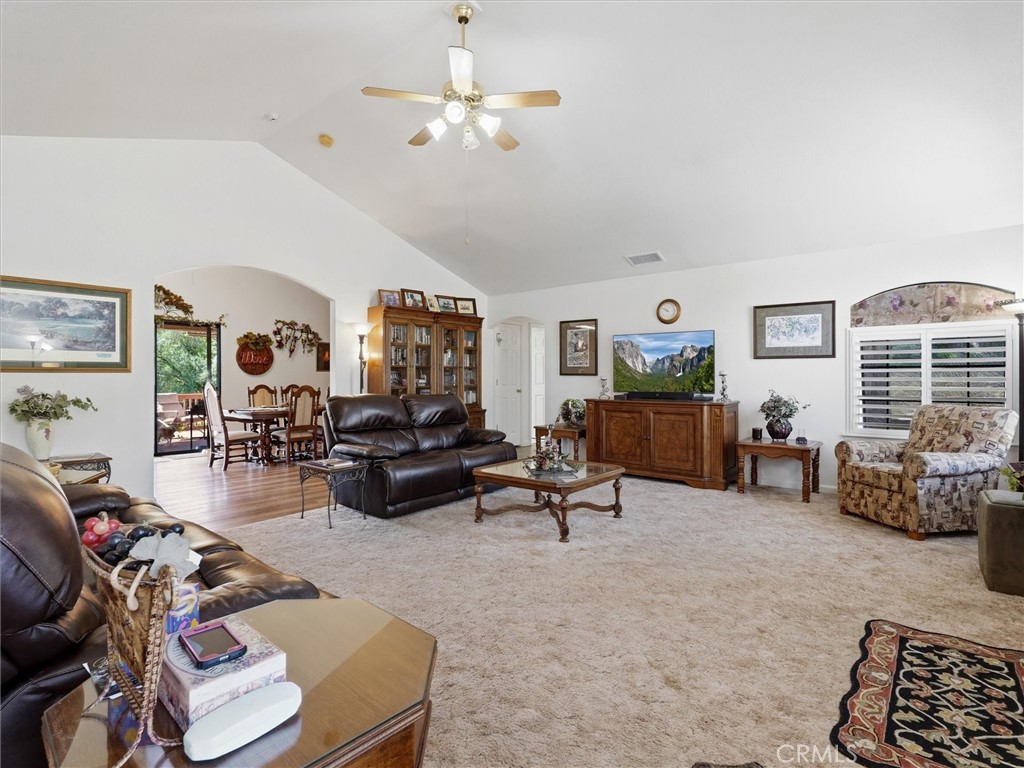 42704 Deep Forest Property Photo 9