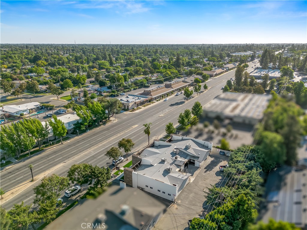 1490 W Shaw Property Photo 3