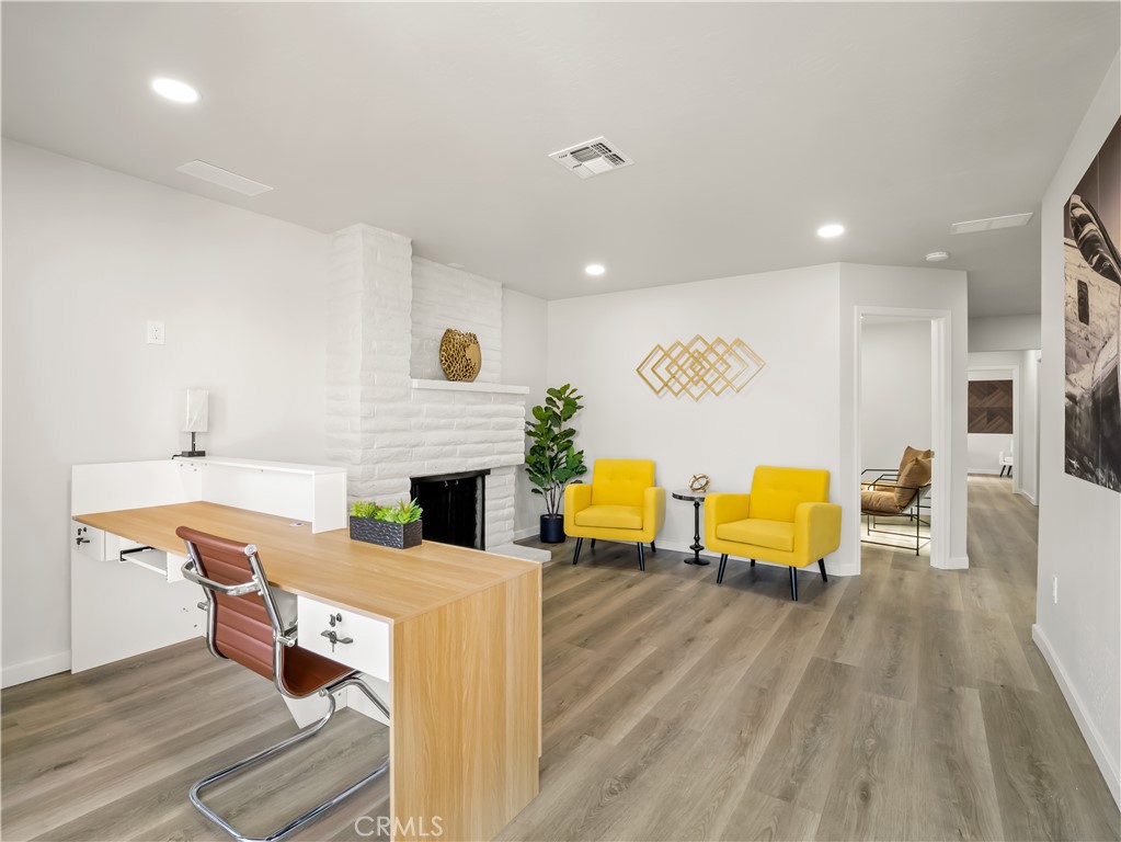 1490 W Shaw Property Photo 8