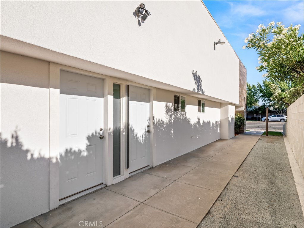 1490 W Shaw Property Photo 15