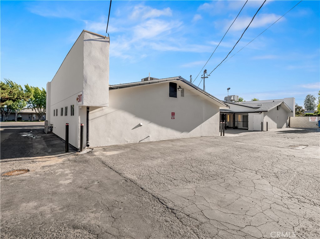 1490 W Shaw Property Photo 18