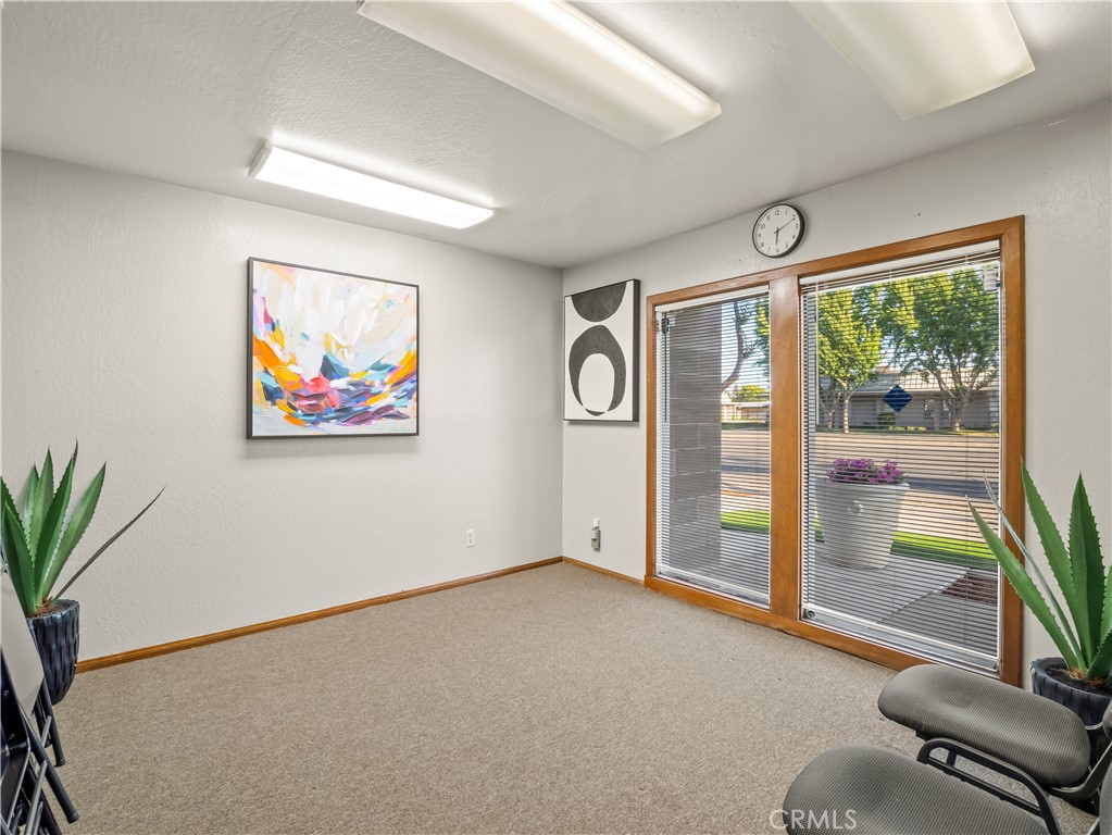 1490 W Shaw Property Photo 27