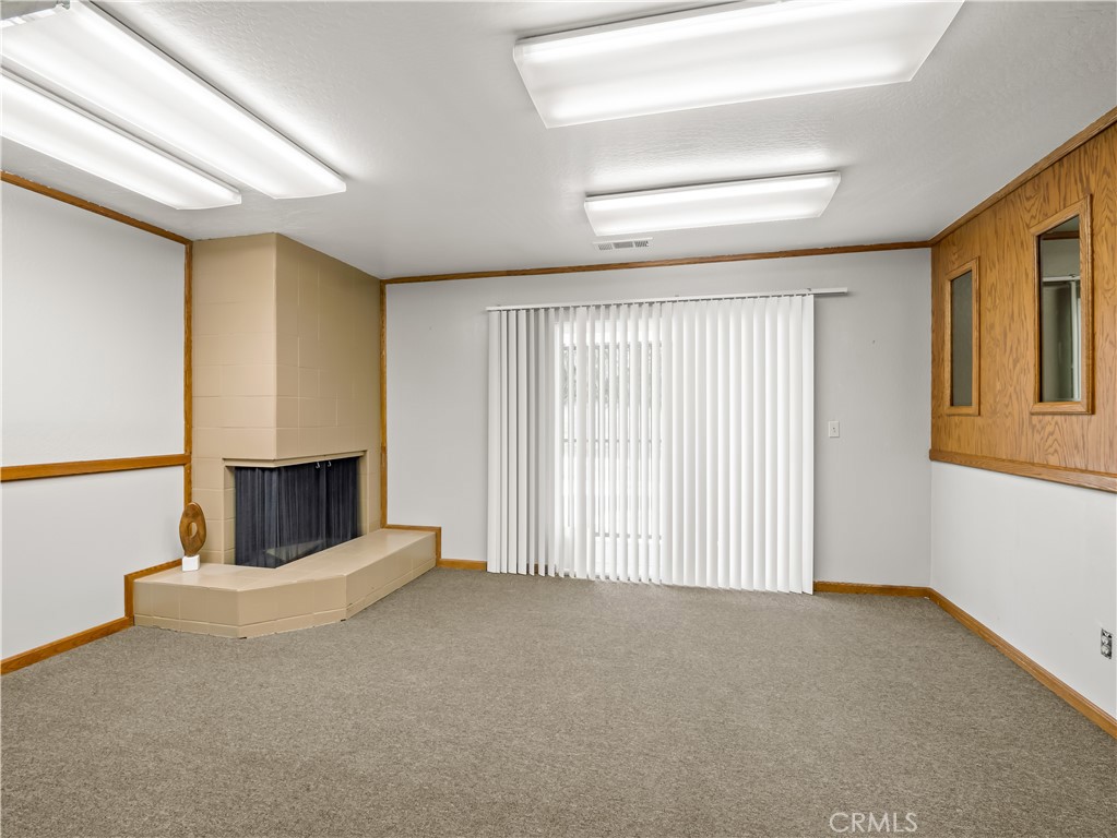 1490 W Shaw Property Photo 29