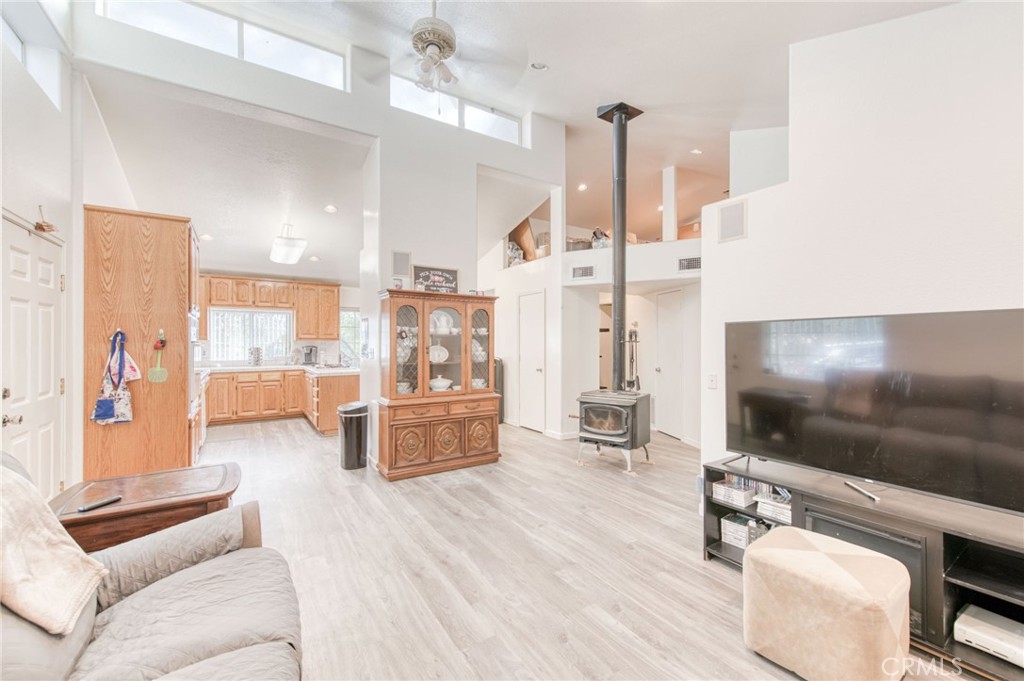 43867 Trabuco Court Property Photo 23
