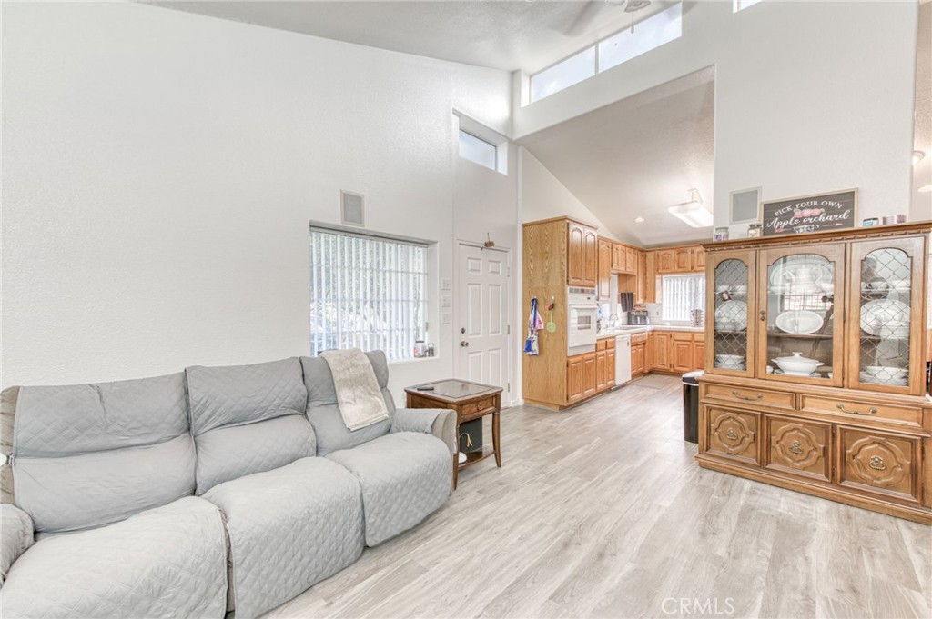 43867 Trabuco Court Property Photo 24