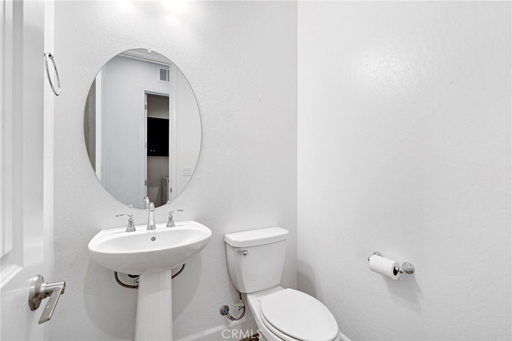 390 Traverse S Property Photo 21
