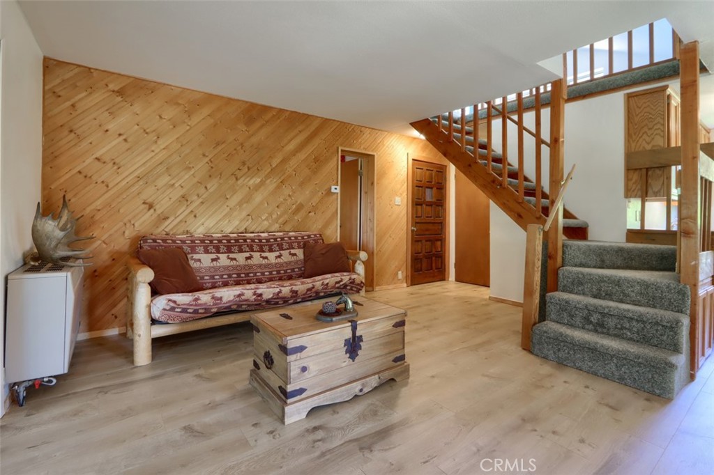 43016 Sunshine Mountain Property Photo 9