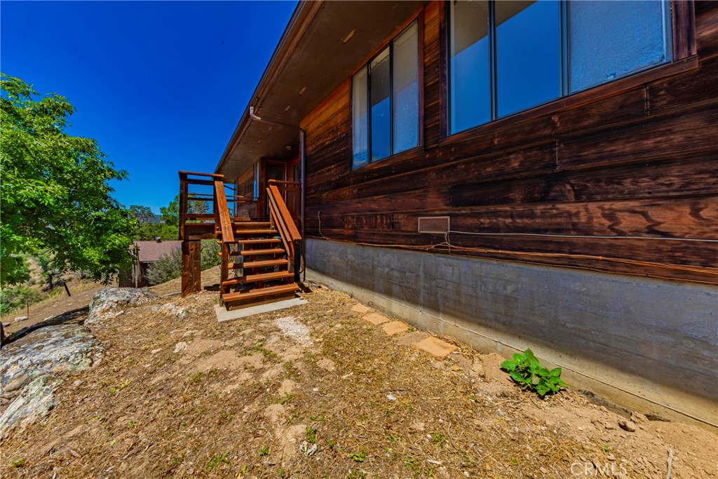 32774 Road 400 Property Photo 40