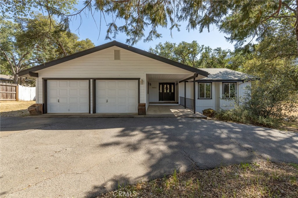 48866 Rock Point Road Property Photo 2