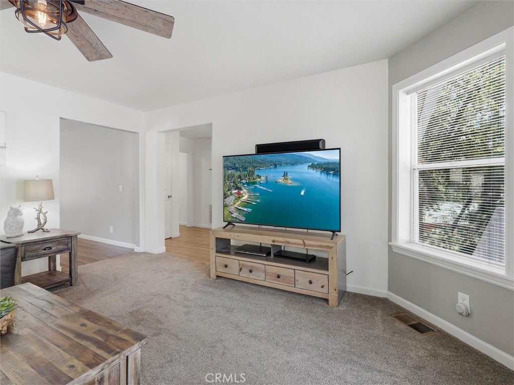 40472 Road 274 Property Photo 6