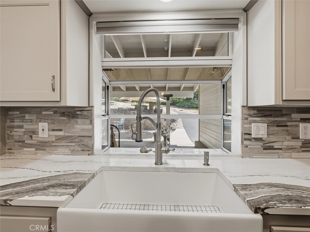 40472 Road 274 Property Photo 23
