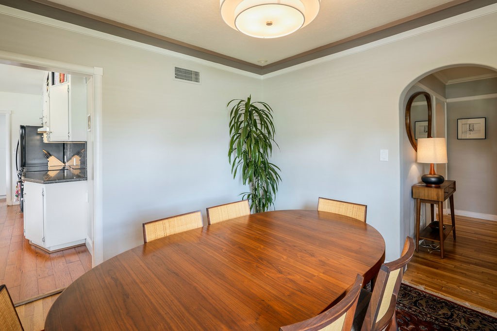 107 E Normal Property Photo 15