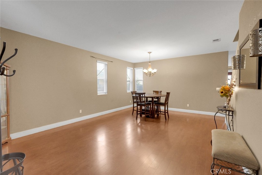 105 Pine Street Property Photo 4