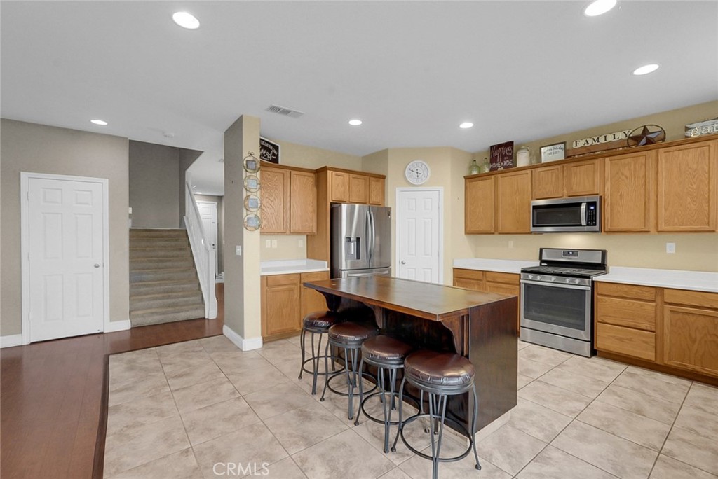 105 Pine Street Property Photo 6