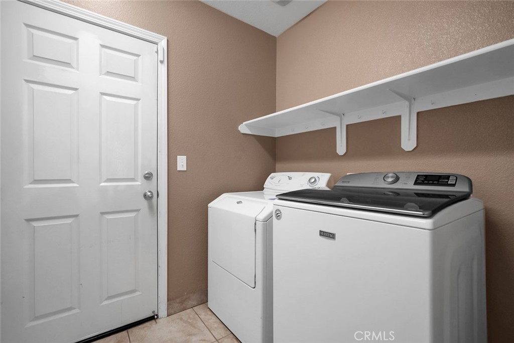 105 Pine Street Property Photo 10