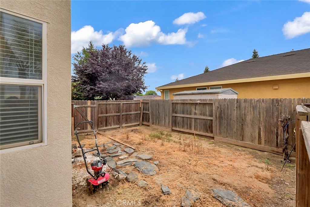 105 Pine Street Property Photo 15