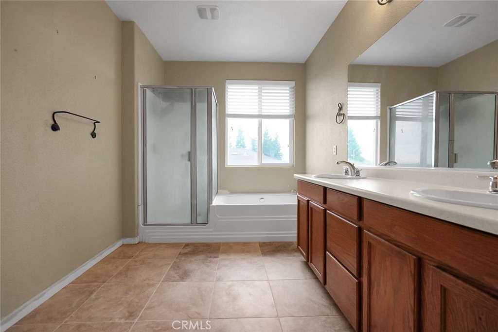 105 Pine Street Property Photo 19