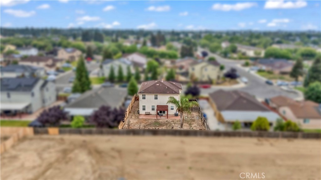 105 Pine Street Property Photo 28