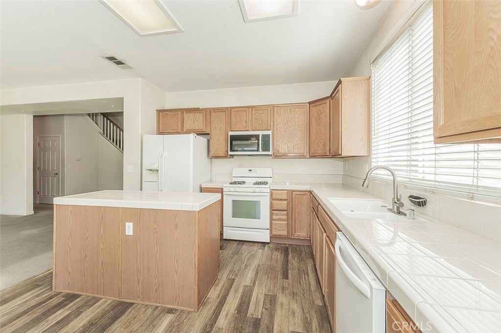 1948 Austin Property Photo 19