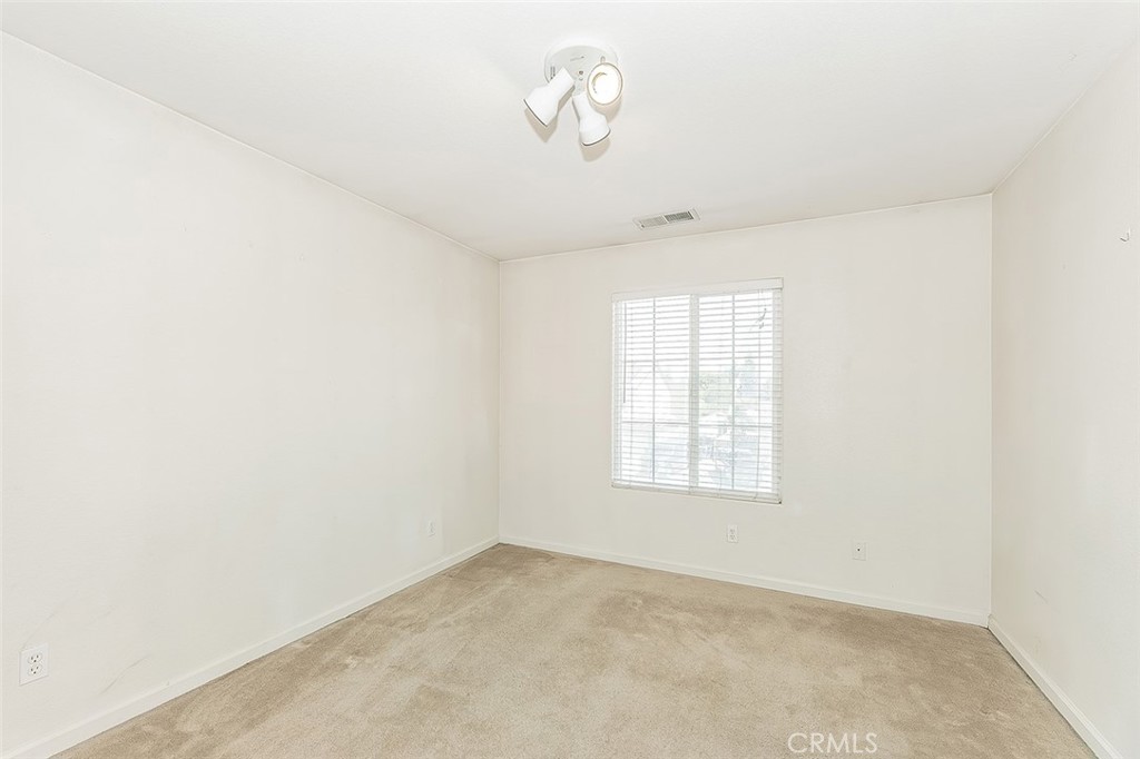 1948 Austin Property Photo 39