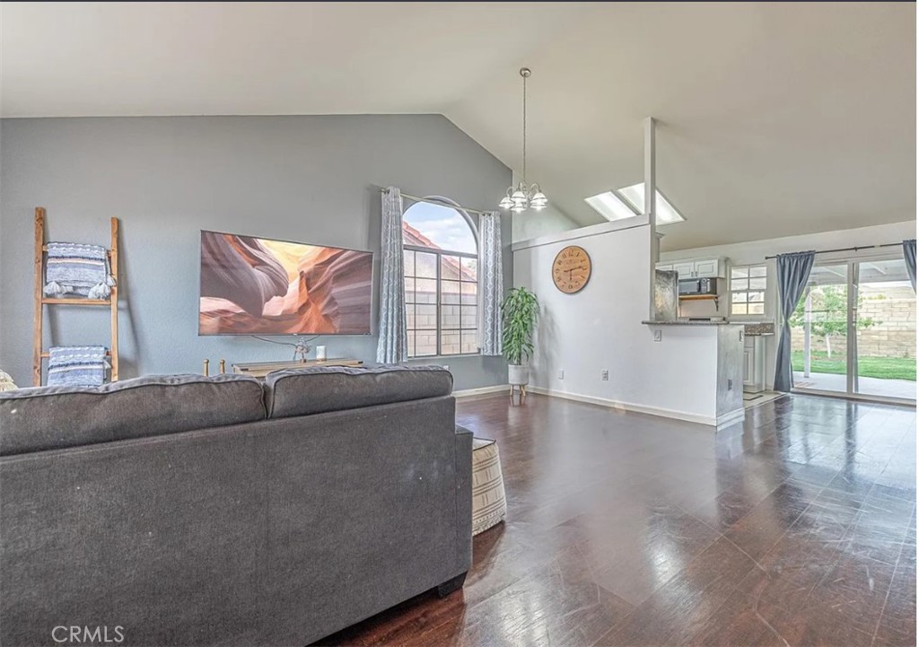 37526 Rose Street Property Photo 4