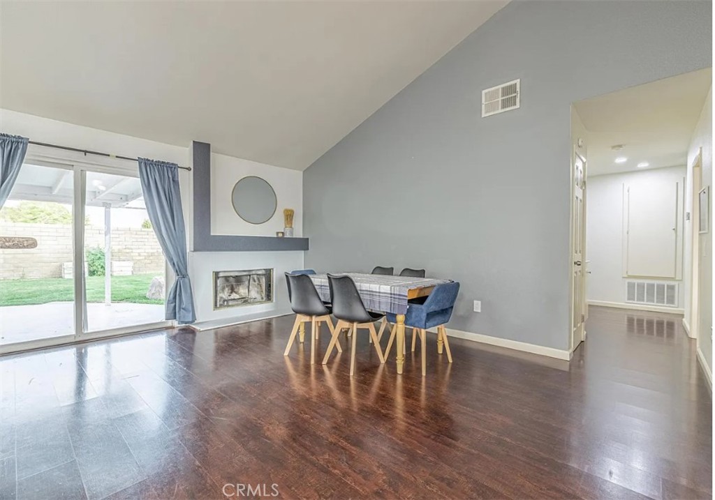 37526 Rose Street Property Photo 5