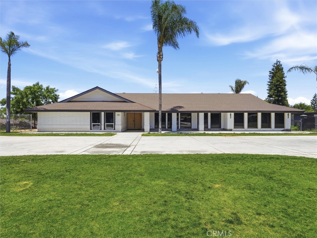 7280 W Menlo Property Photo 1