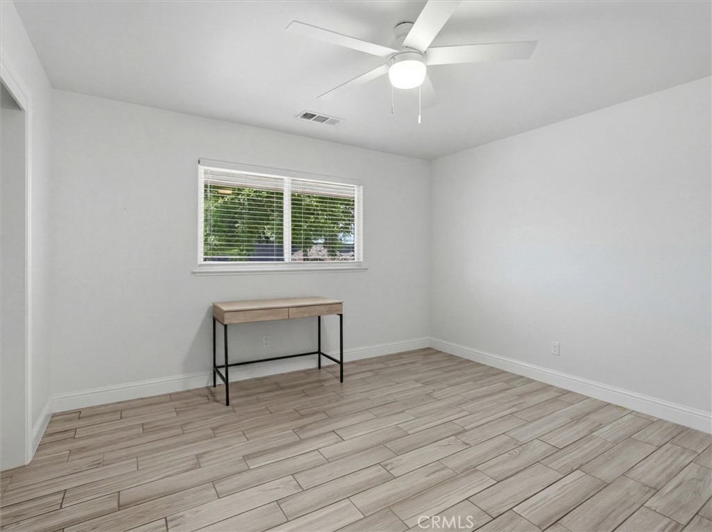 7280 W Menlo Property Photo 32
