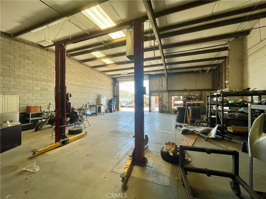 4751 N El Capitan Property Photo 5